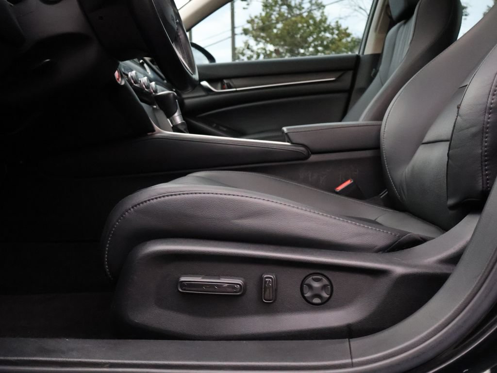 Certified 2021 Honda Accord EX-L image 30