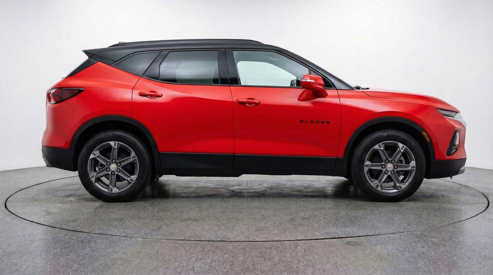 Used 2025 Chevrolet Blazer LT FWD image 11