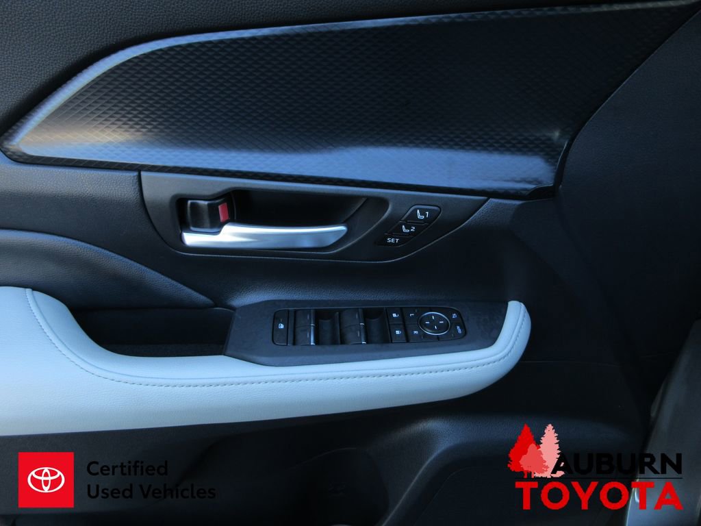 Certified 2025 Toyota Grand Highlander AWD Hybrid image 30