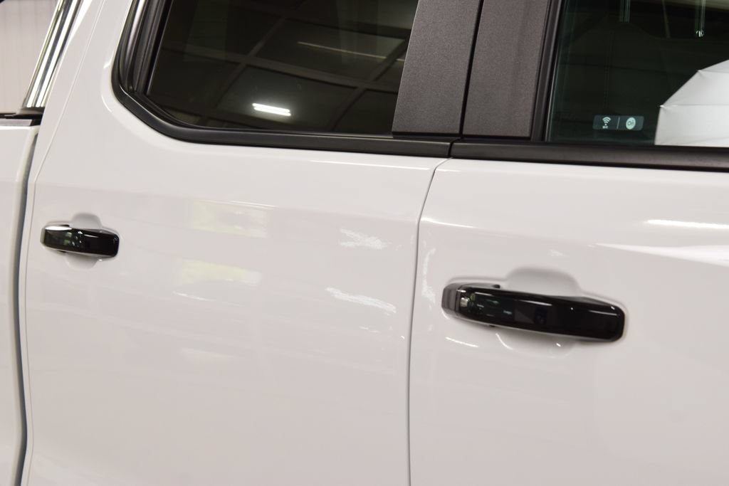 Used 2023 Chevrolet Silverado 1500 ZR2 w/ Technology Package AWD/4WD image 22