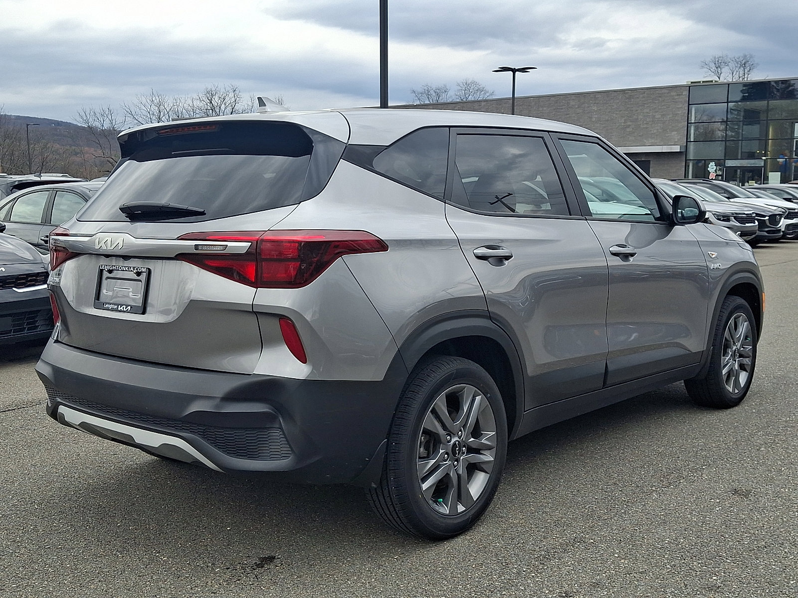 Used 2023 Kia Seltos LX image 6