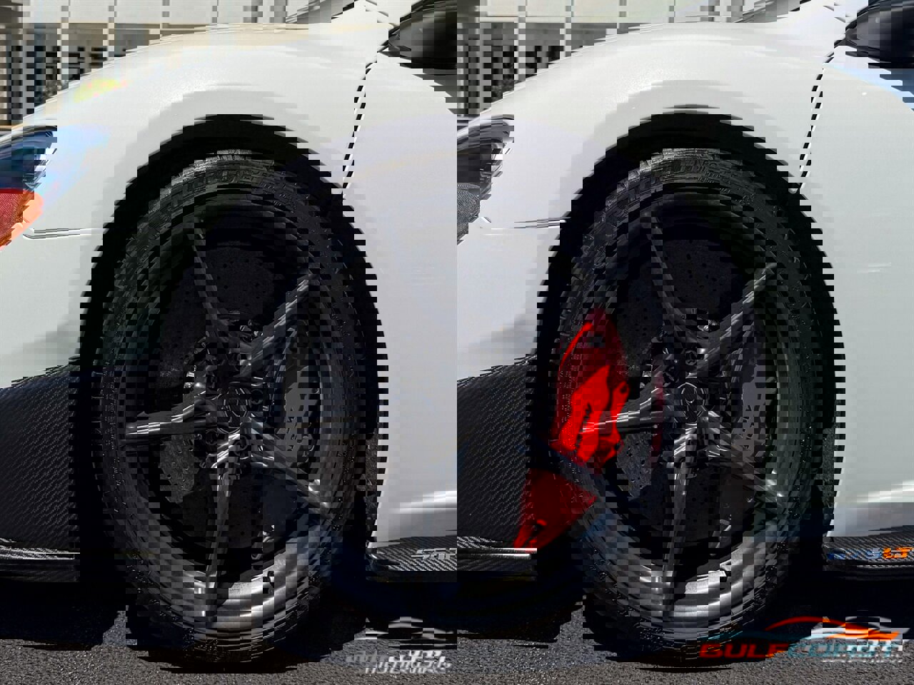 Used 2016 McLaren 675LT image 43