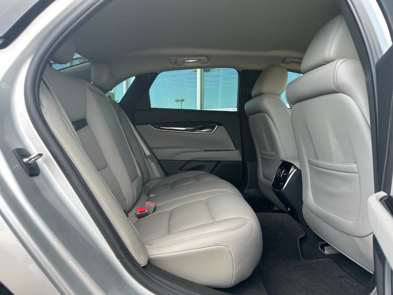 Used 2017 Cadillac XTS Luxury image 15