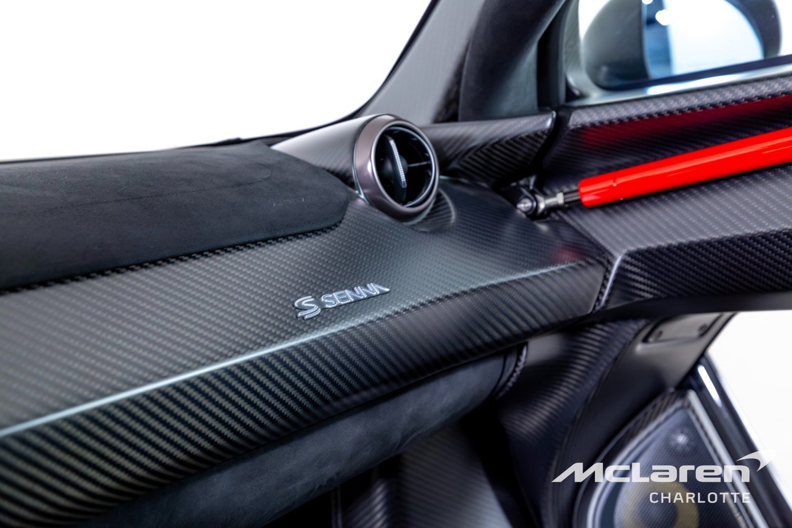 Used 2019 McLaren Senna RWD image 22