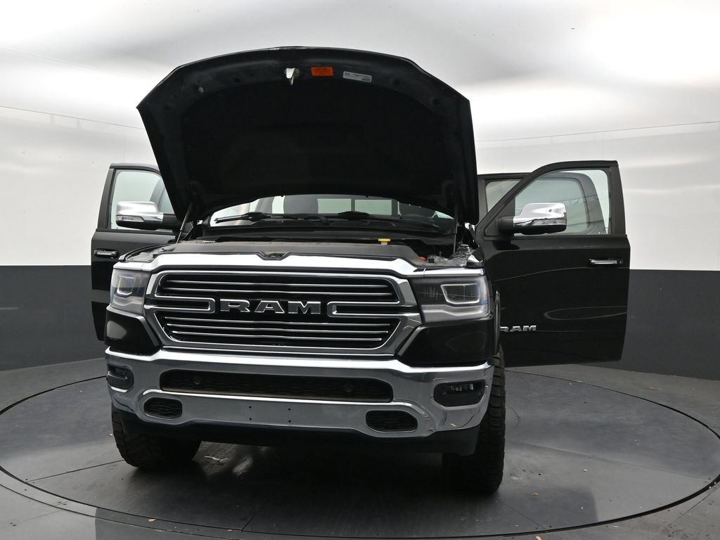 Used 2019 RAM 1500 Laramie AWD/4WD image 32