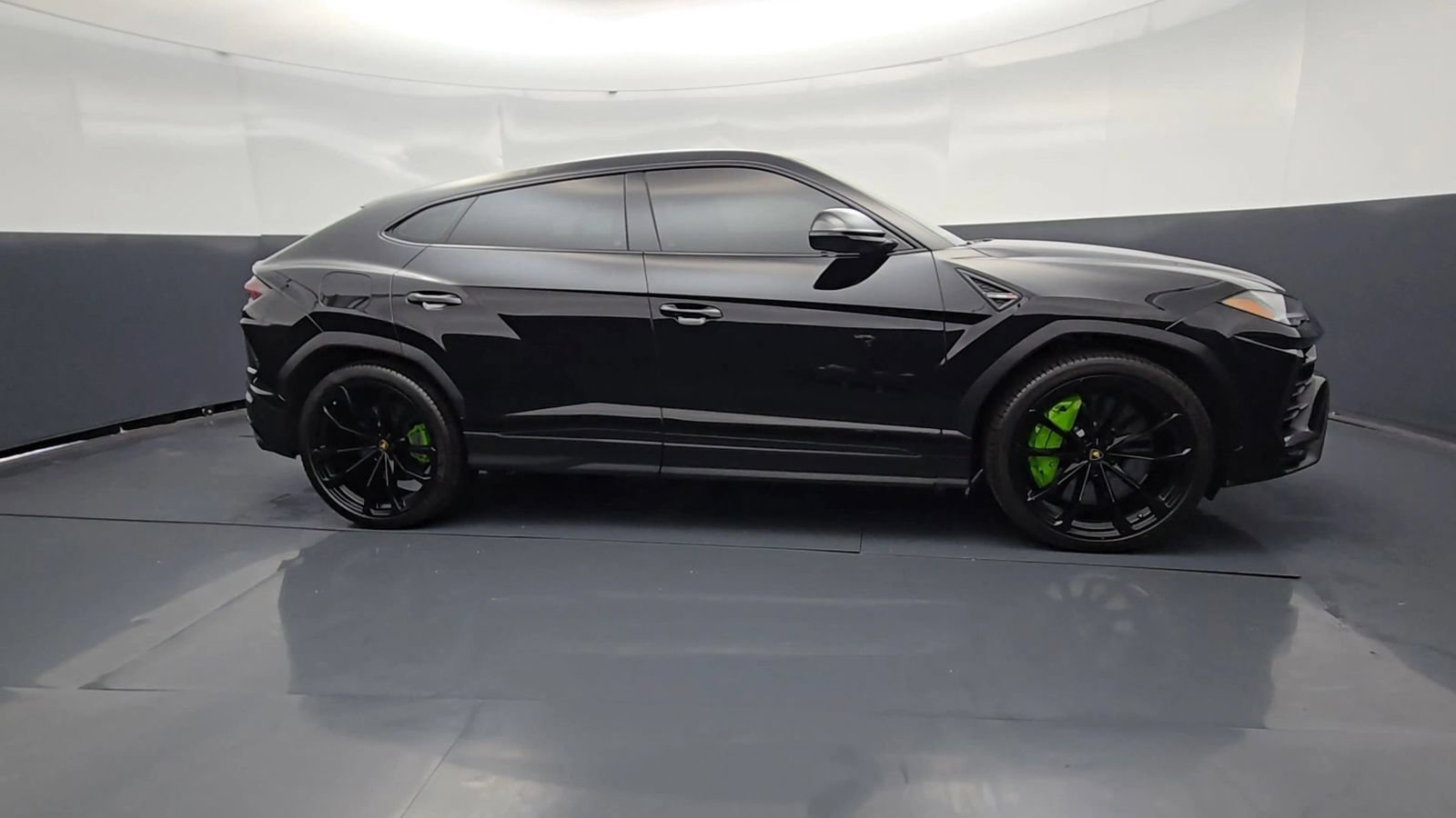 Used 2022 Lamborghini Urus AWD/4WD image 67