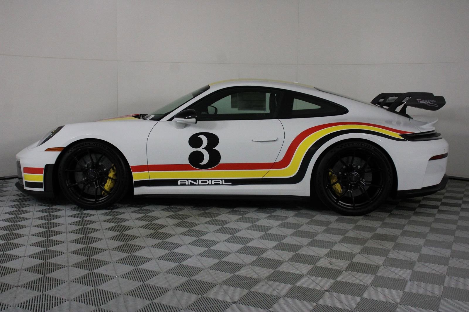 New 2026 Porsche 911 GT3 RWD image 2