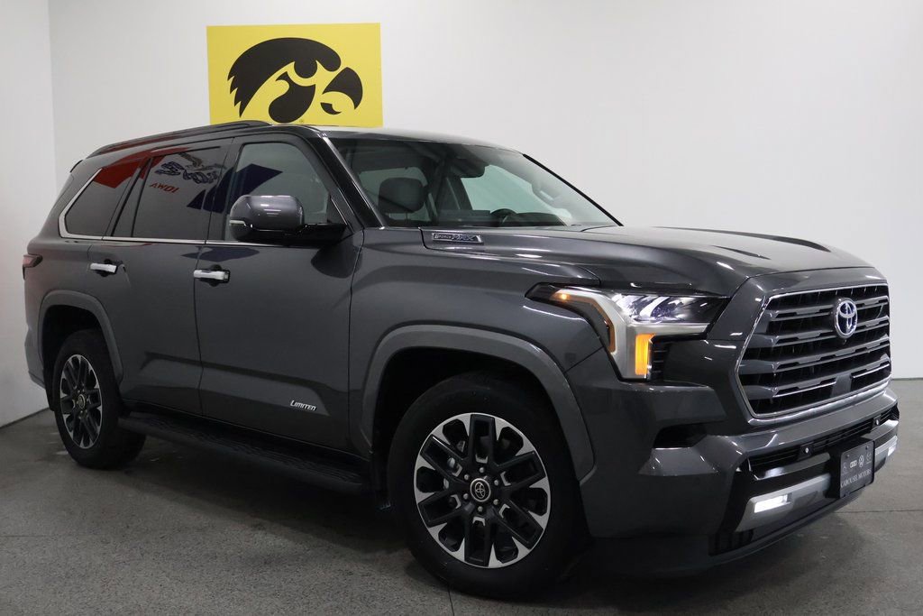 Used 2023 Toyota Sequoia Limited image 2