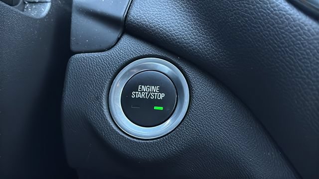 Used 2024 Chevrolet Equinox LT FWD image 28