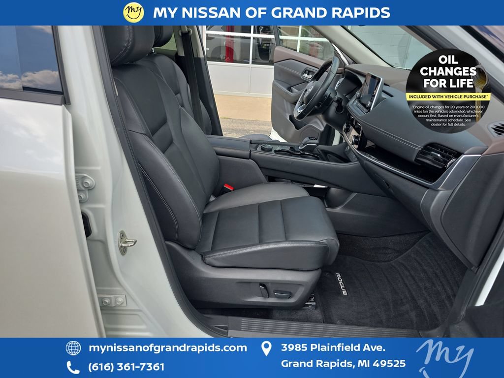 Used 2023 Nissan Rogue SL AWD/4WD image 24