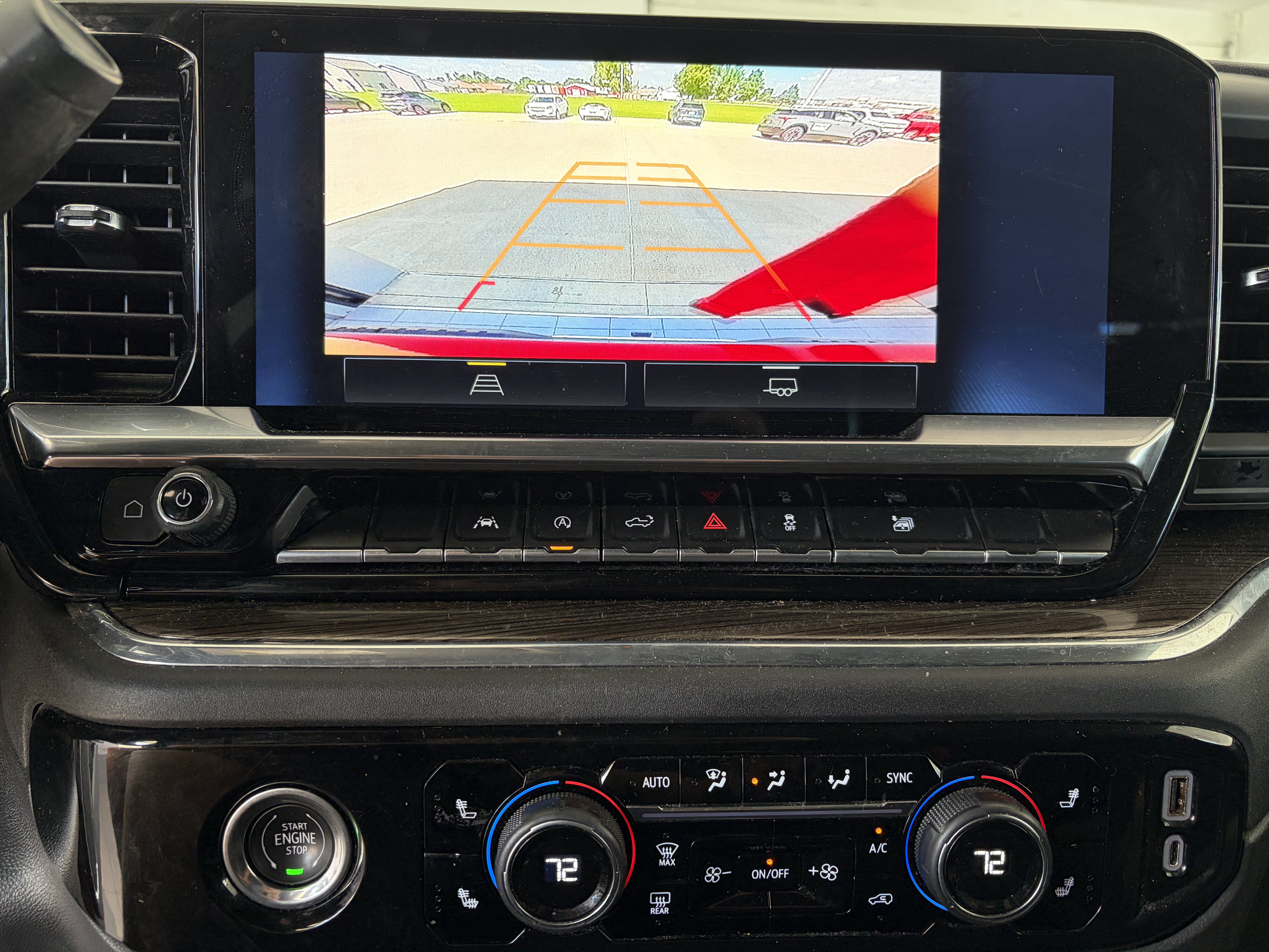 Used 2023 Chevrolet Silverado 1500 LT AWD/4WD image 15