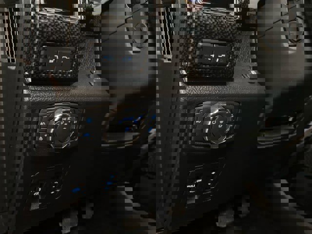 Used 2020 Ford F150 Lariat w/ Equipment Group 502A Luxury image 29