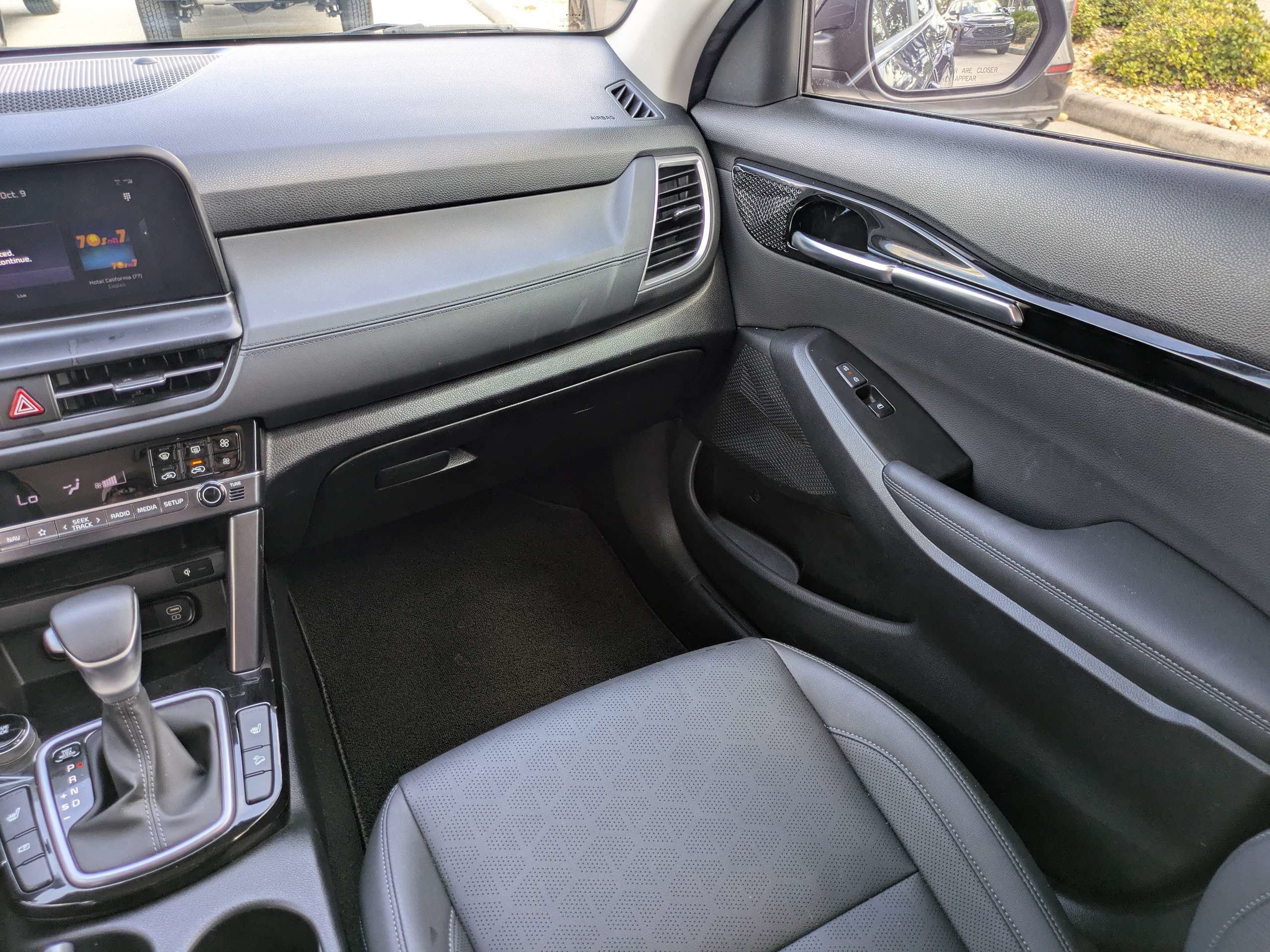 Certified 2024 Kia Seltos EX FWD image 18
