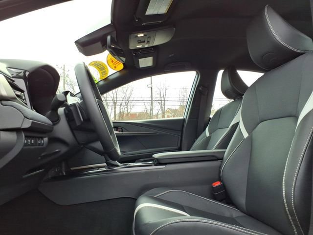 Used 2025 Toyota Camry SE w/ Convenience Package image 27