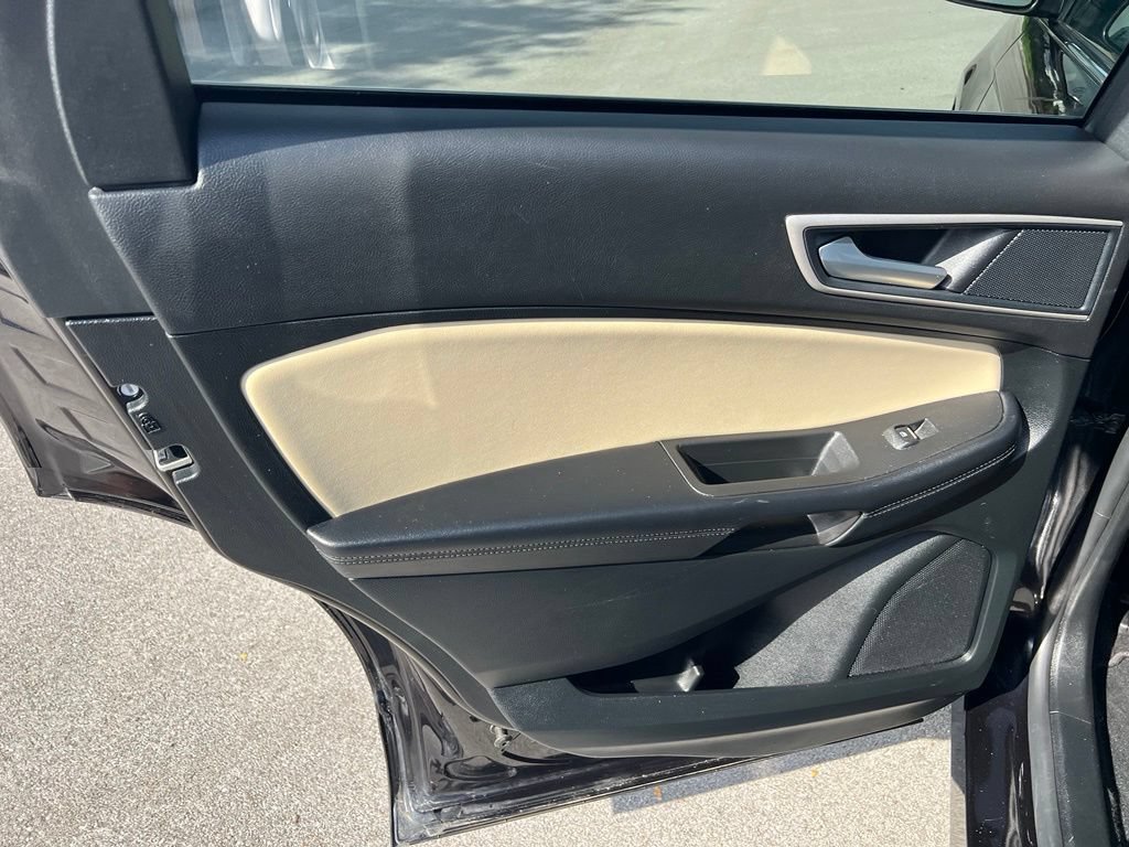 Used 2023 Ford Edge SEL AWD/4WD image 20
