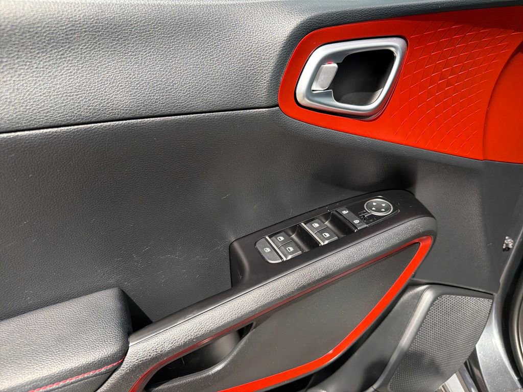 Used 2023 Kia Soul GT-Line FWD image 14