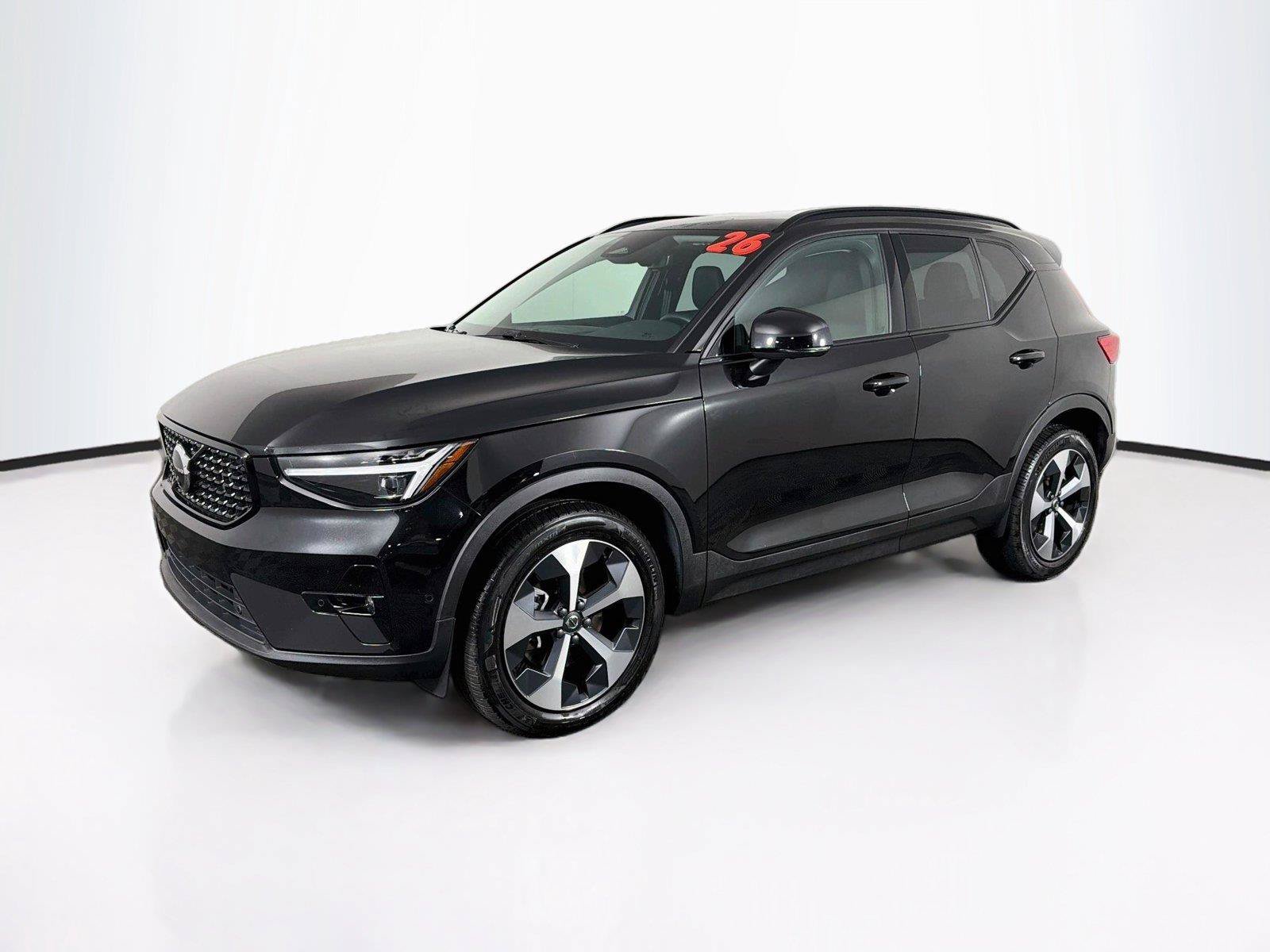 Used 2026 Volvo XC40 B5 Plus AWD/4WD image 7