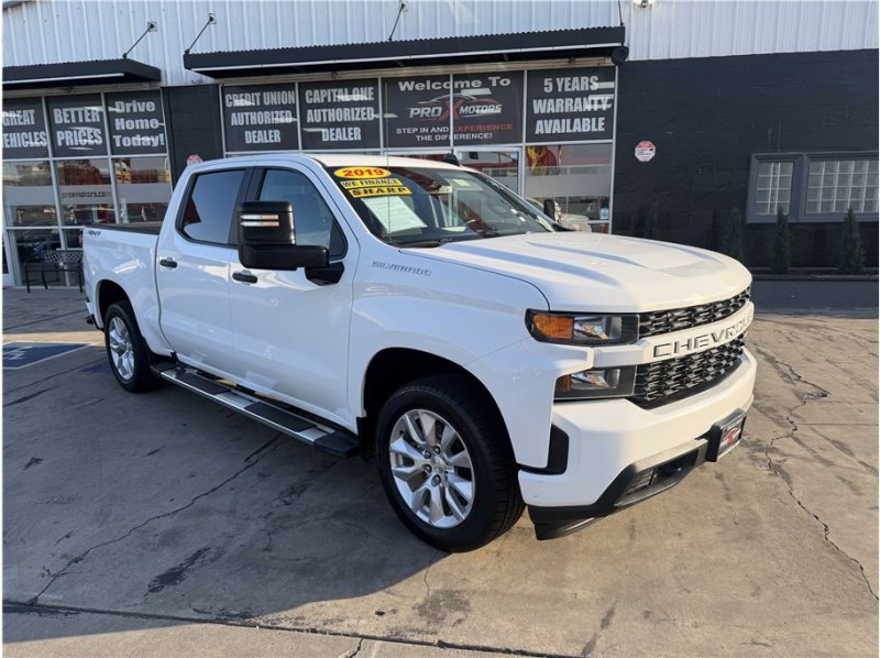 Used 2019 Chevrolet Silverado 1500 Custom w/ Custom Max Trailering Package AWD/4WD image 8
