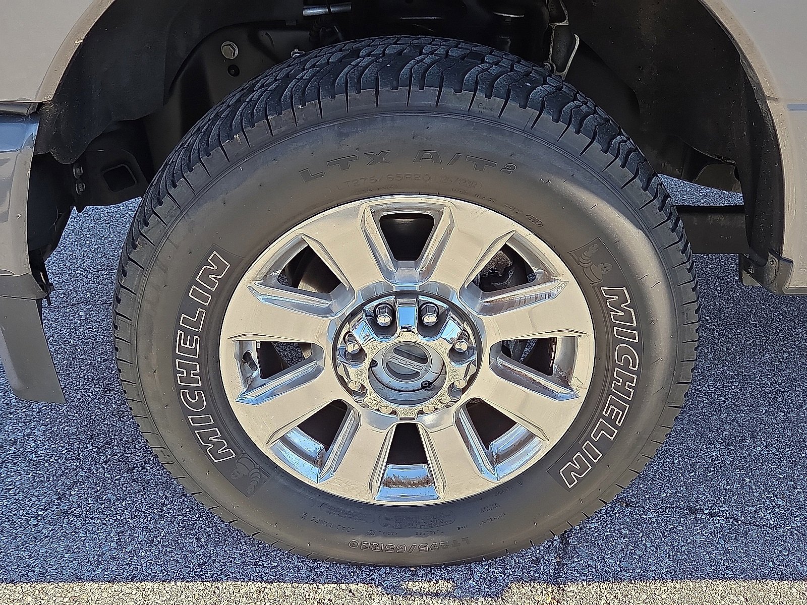 Used 2022 Ford F250 Platinum w/ FX4 Off-Road Package image 7