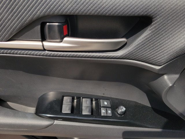 Used 2025 Toyota Camry LE image 8
