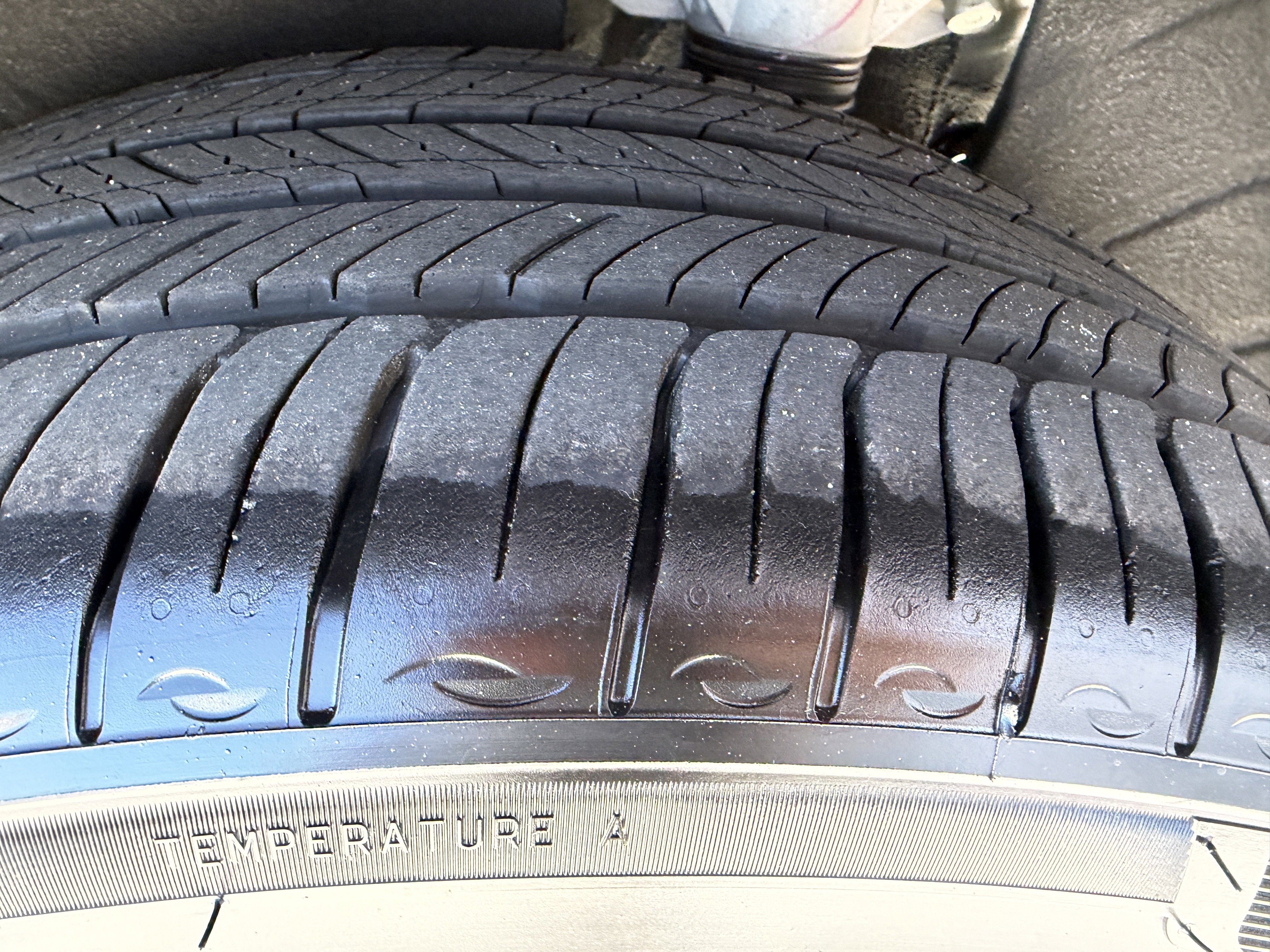 Used 2023 Genesis GV70 2.5T w/ Sport Prestige Package image 32