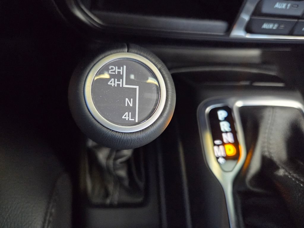 Used 2024 Jeep Wrangler Unlimited Sahara w/ Technology Group AWD/4WD image 49