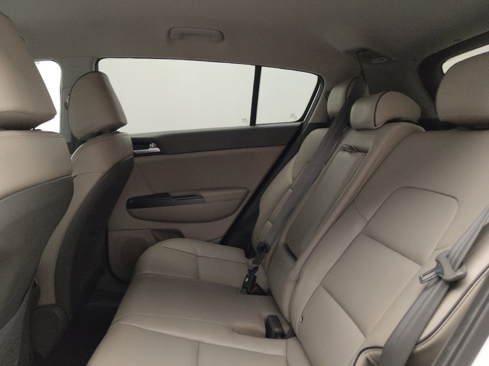 Used 2017 Kia Sportage EX image 18