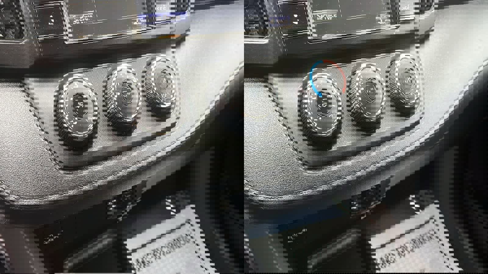 Used 2017 Toyota RAV4 LE image 17