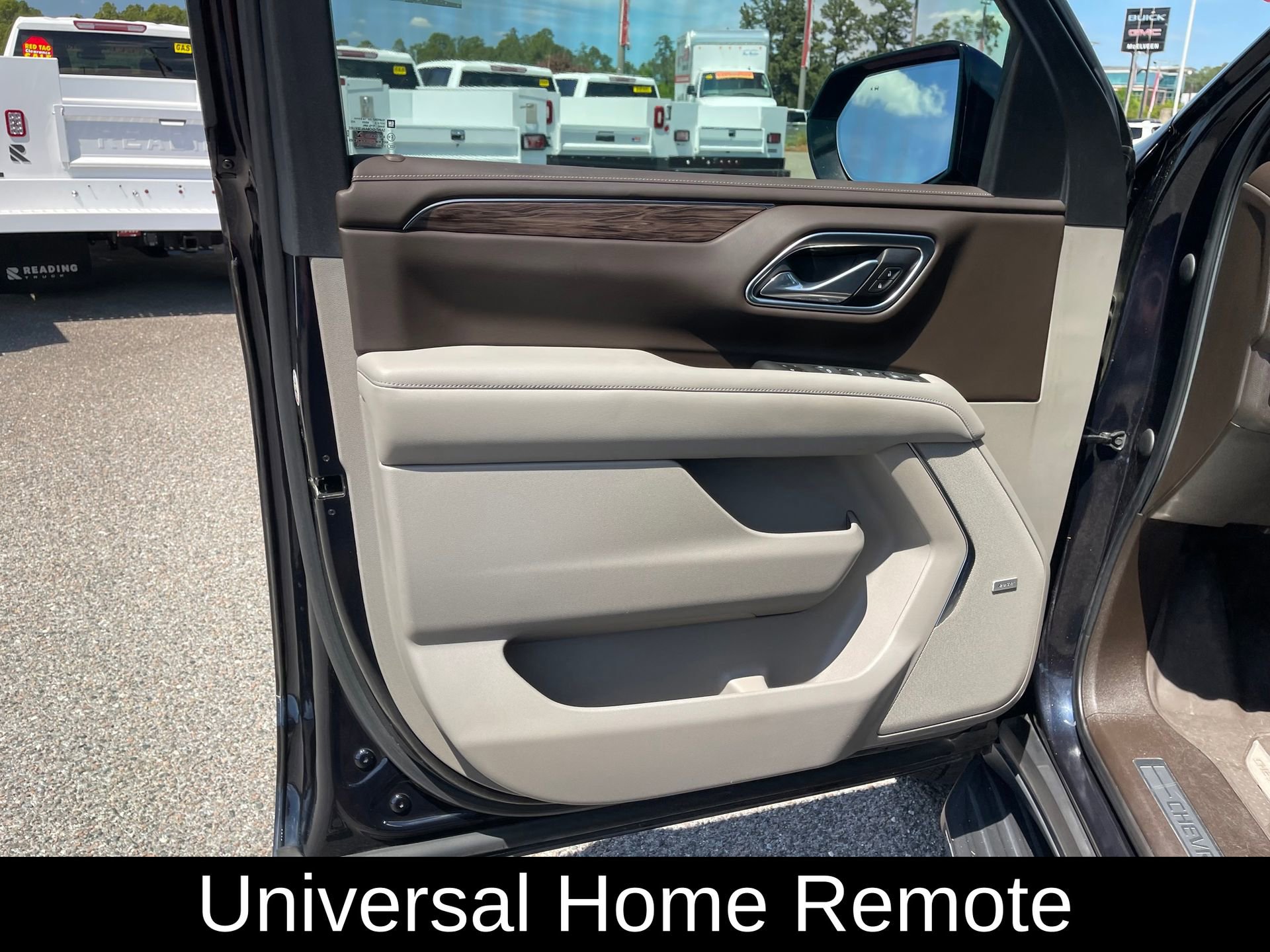 Used 2021 Chevrolet Tahoe LT w/ LT Signature Plus Package AWD/4WD image 11