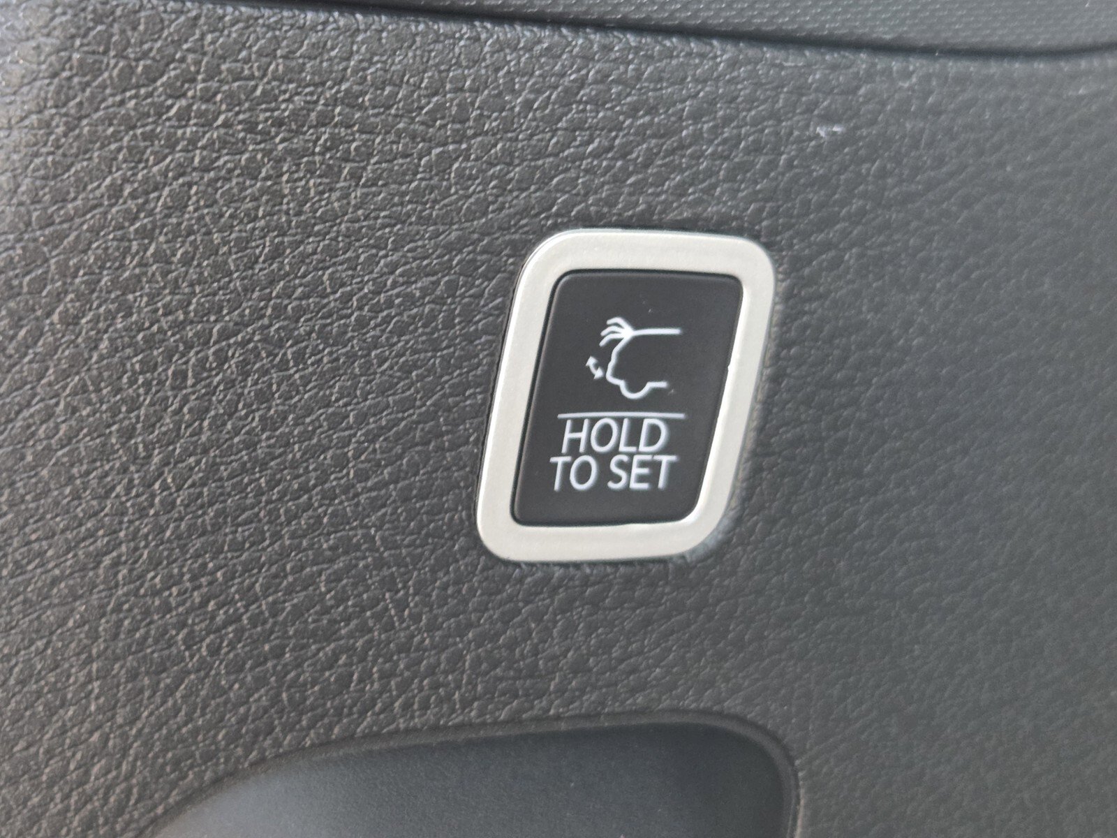 Used 2024 Jeep Wagoneer Series III image 32