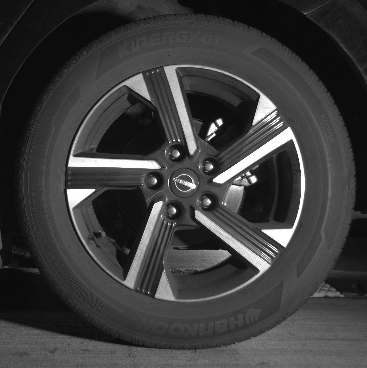 Used 2025 Nissan Sentra SV image 14