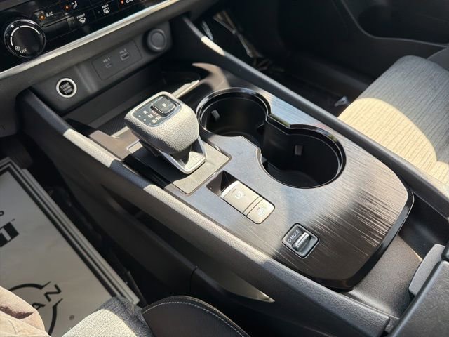 Used 2021 Nissan Rogue S FWD image 34