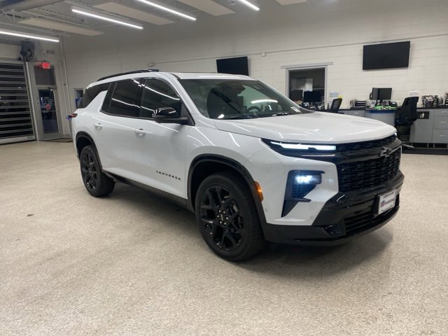 New 2026 Chevrolet Traverse RS image 3