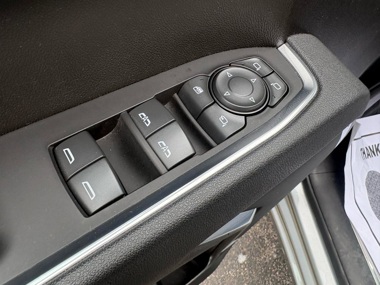 Used 2025 GMC Sierra 1500 SLT image 10