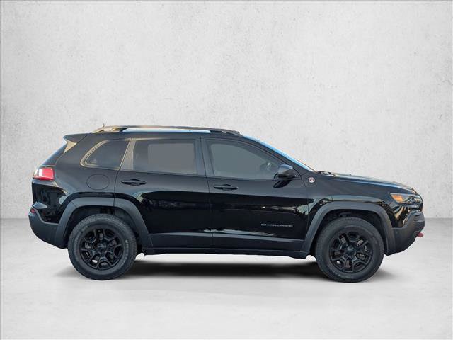Used 2019 Jeep Cherokee Trailhawk image 4