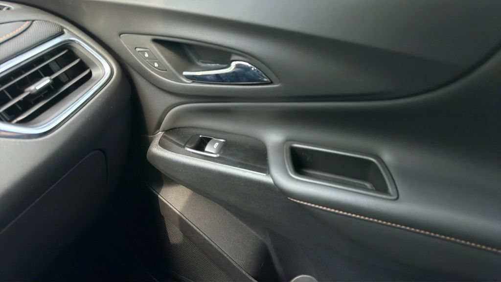 Used 2023 Chevrolet Equinox Premier FWD image 15
