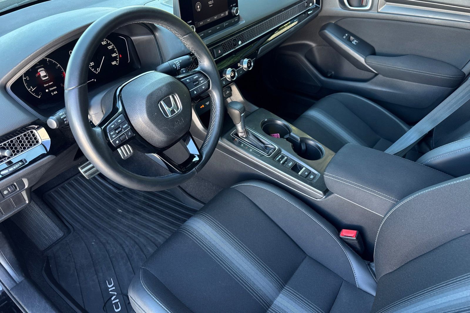 Used 2024 Honda Civic Sport image 12