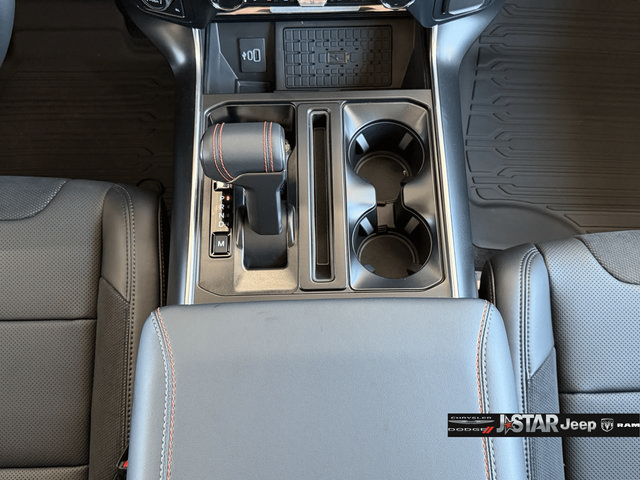 Used 2026 Ford F150 Raptor AWD/4WD image 18