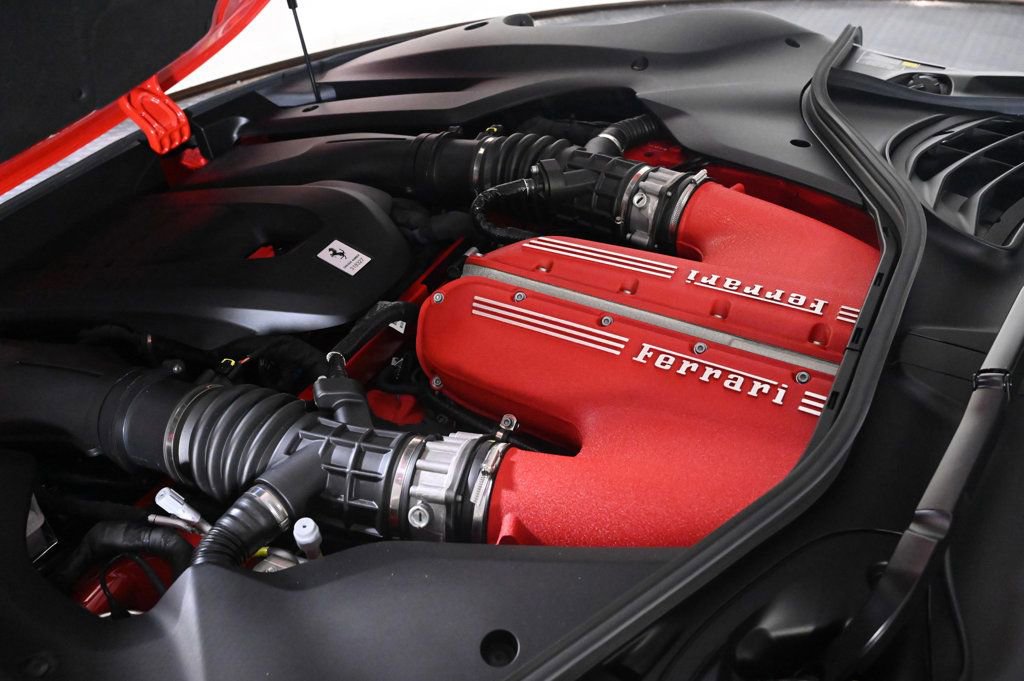 Certified 2025 Ferrari 12Cilindri image 5