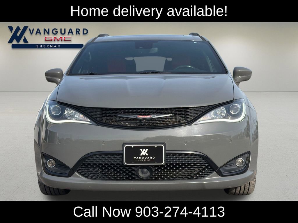 Used 2020 Chrysler Pacifica Limited w/ Quick Order Package 27H Red S FWD image 2