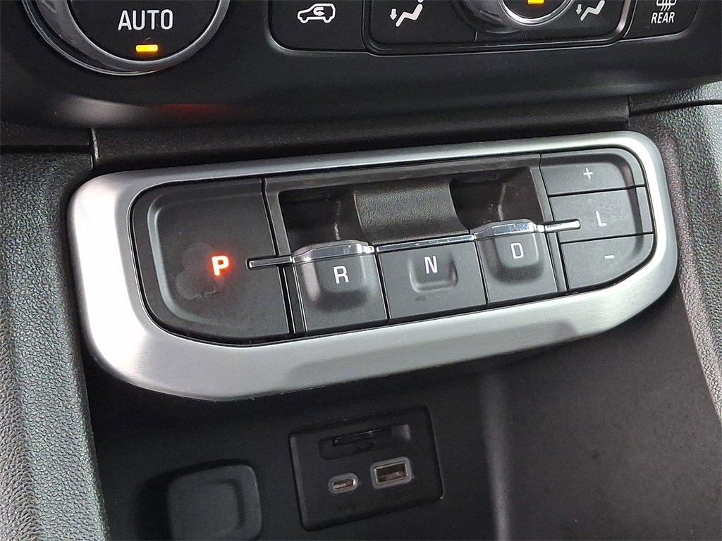 Used 2022 GMC Acadia SLE w/ Driver Convenience Package image 16