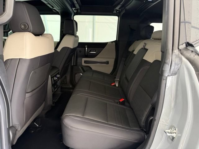 Used 2026 GMC Hummer EV SUV w/ LPO, Dark Essentials Package AWD/4WD image 17