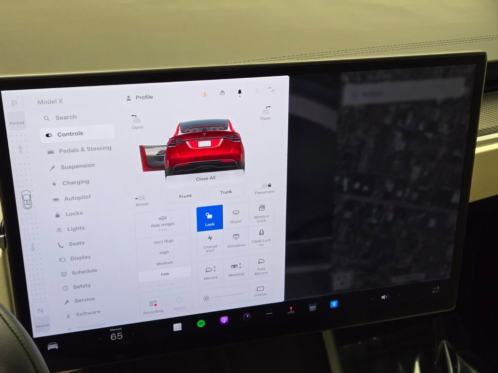 Used 2022 Tesla Model X Plaid image 36
