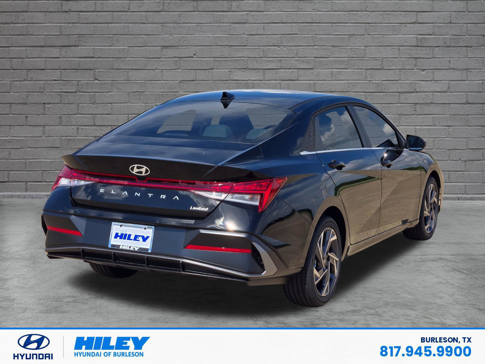 New 2026 Hyundai Elantra Limited FWD image 4