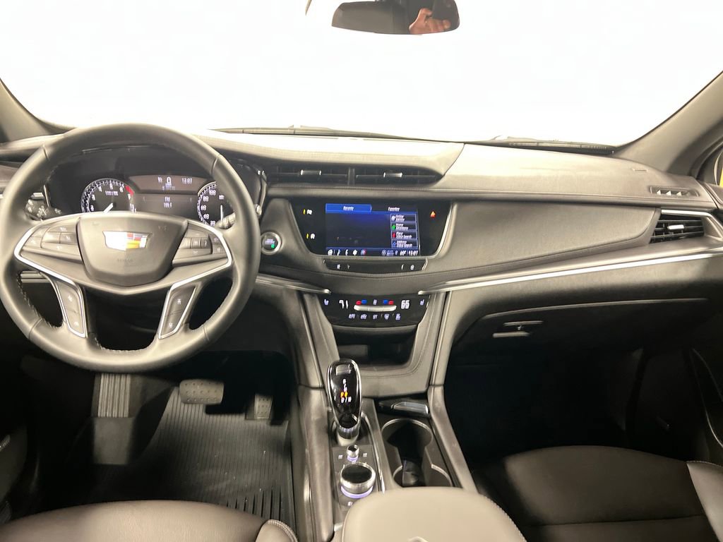 New 2026 Cadillac XT5 Luxury w/ LPO, Floor Liner Package AWD/4WD image 17
