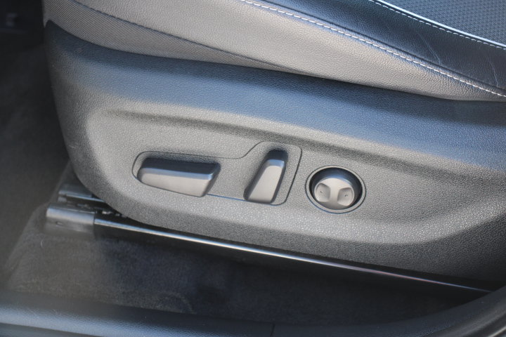 Used 2022 Kia Niro EX FWD image 12