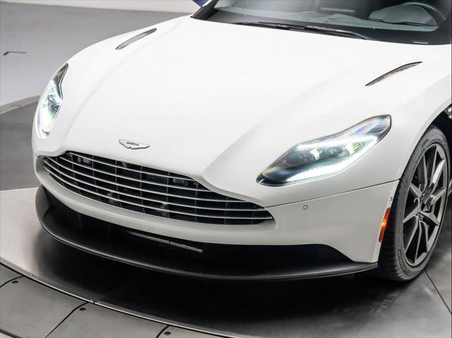 Used 2019 Aston Martin DB11 Base image 16