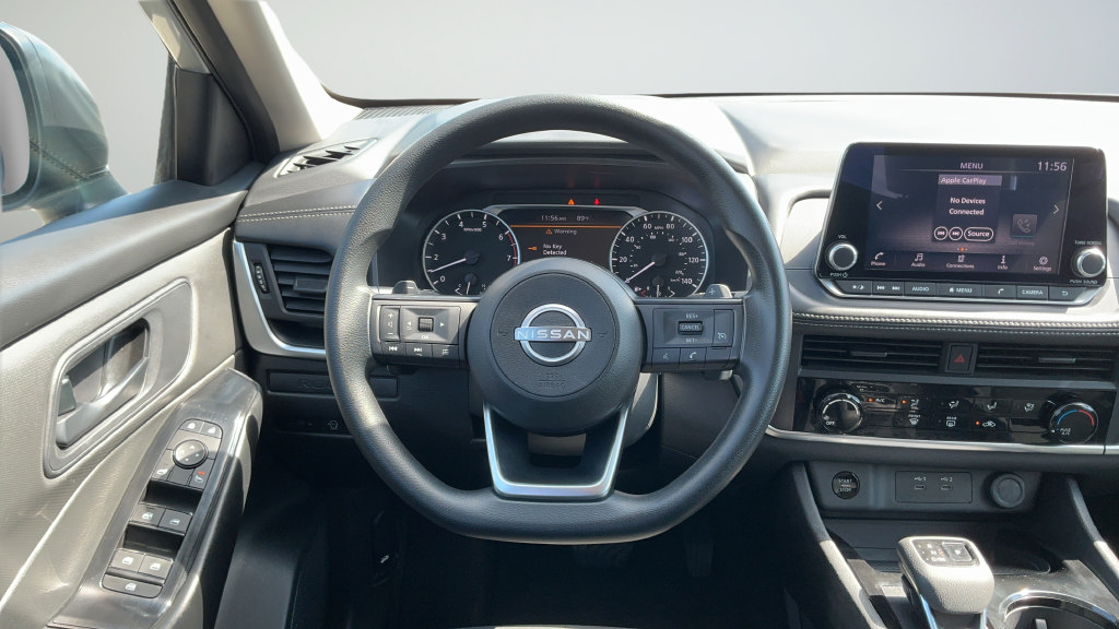 Used 2024 Nissan Rogue S FWD image 9