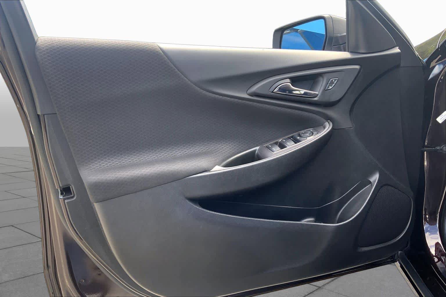 Used 2021 Chevrolet Malibu LS FWD image 22