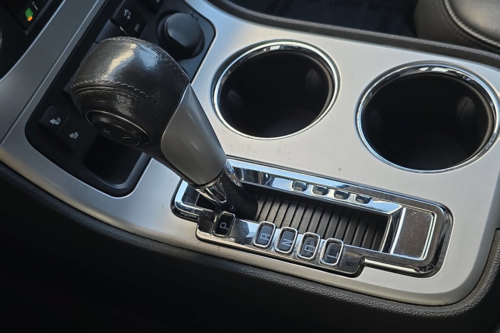 Used 2012 GMC Acadia SLT AWD/4WD image 23